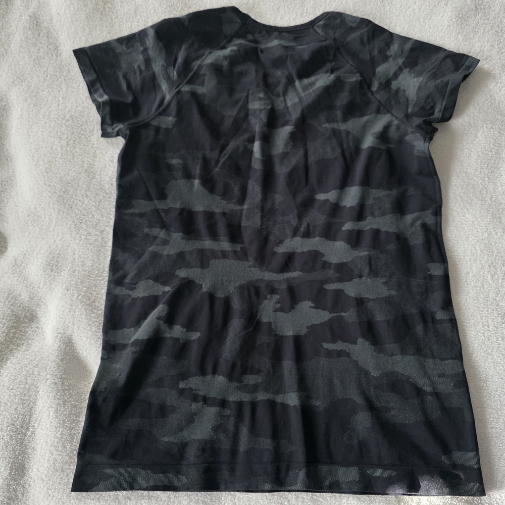 Athleta Black Compression Camouflage Tee - image 4